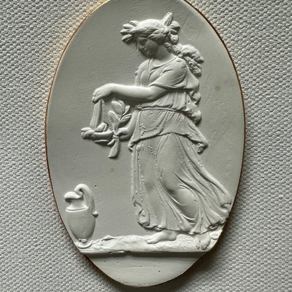 Triple Intaglio Canvas With Gold Trim - Picture 6 of 6